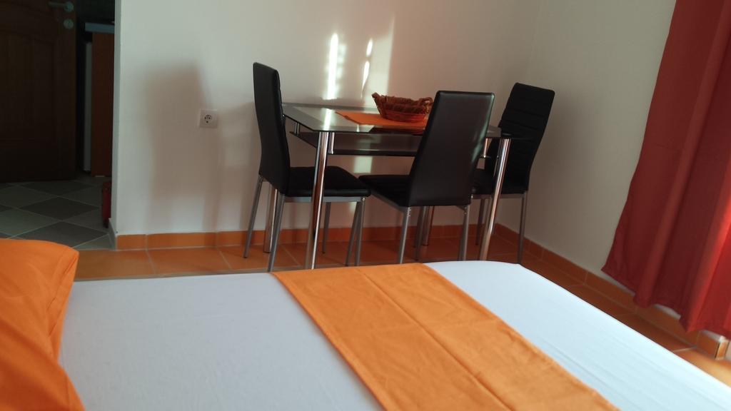 Apartments Aza Dobra Voda Habitación foto