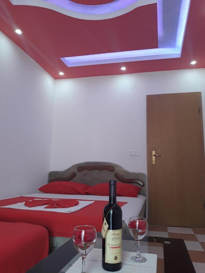 Apartments Aza Dobra Voda Exterior foto